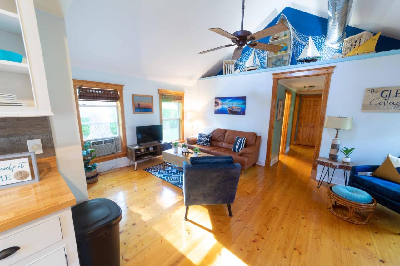 The Charming Glenn Cottage! Walk To Lake Michigan! Fennville Esterno foto