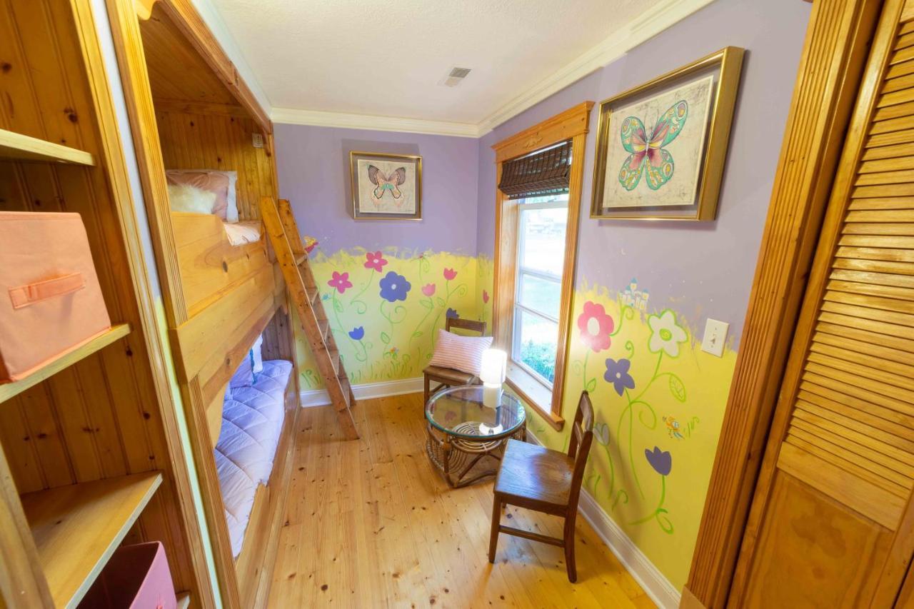 The Charming Glenn Cottage! Walk To Lake Michigan! Fennville Esterno foto