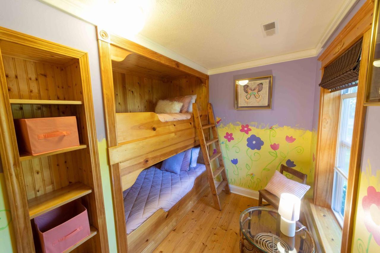 The Charming Glenn Cottage! Walk To Lake Michigan! Fennville Esterno foto