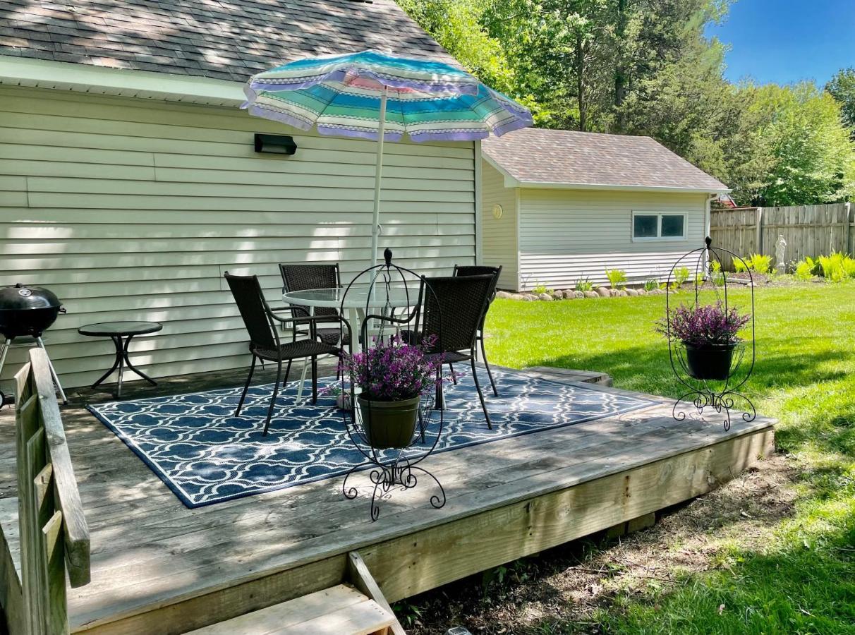 The Charming Glenn Cottage! Walk To Lake Michigan! Fennville Esterno foto